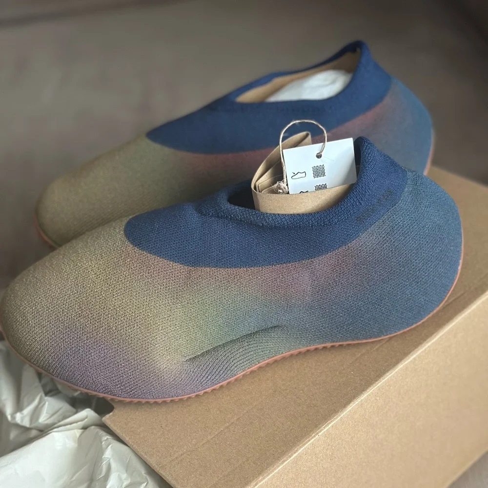 Yeezy Knit RNR - Picture 1 of 8